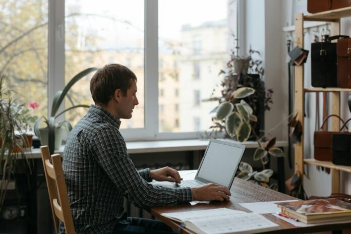 Every New Business Owner Needs a Great Home Office Space